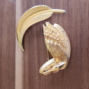 Vintage Swan and Feather Brooch set